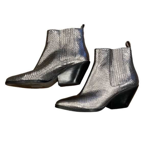 MICHAEL KORS Sinclair Metallic Embossed Silver Leather Swiftie Cowboy Boot 6 - Picture 8 of 16